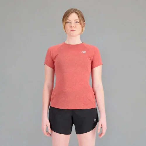 Vista 5 de New Balance Camiseta de manga corta Impact Run 22 para mujer