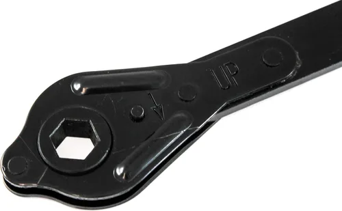 Vista 3 de Red Hound Auto Kit de repuesto de herramientas de neumático de trinquete compatible con Chevrolet C/K (1988-1998)