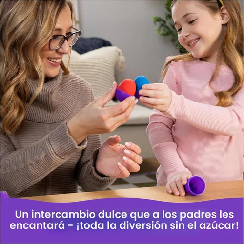 Vista 3 de Kinetic Sand, Paquete de 20 huevos con arena de juego roja, amarilla y azul de 3.3 libras para caza de huevos, recuerdos de fiesta y bolsas