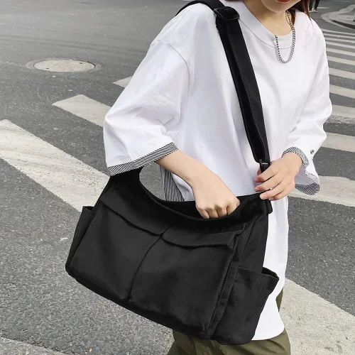 Vista 2 de Bolso bandolera de lona con broches y colgante, lindo, para mujeres y niñas, bolso de hombro casual, estético, para la escuela