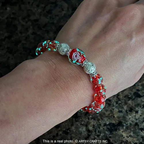 Vista 4 de ARTSY Crafts Pulsera de Cuentas de Luciérnaga que Brillan en la Oscuridad para Mujeres, Cuentas de Vidrio Luminosas Cristal Curativo Pulseras