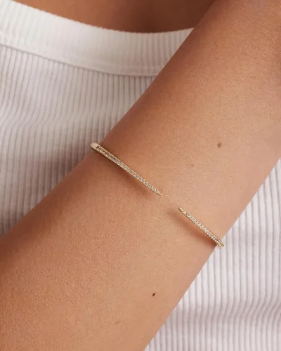 Vista 2 de PAVOI Pulsera chapada en oro de 14 quilates con circonita cúbica Elegantes pulseras de circonita cúbica para mujer