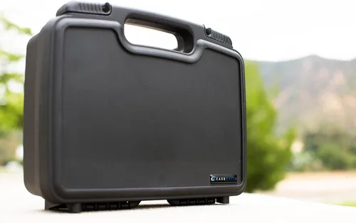 Vista 2 de Casematix Funda rígida para cámara compatible con cámara de transmisión en vivo Mevo Start, micrófono de escopeta y accesorios en espuma