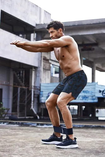 Vista 4 de COOFANDY Pantalones cortos deportivos para correr para hombre de 5 pulgadas, paquete de 2 pantalones cortos de entrenamiento para gimnasio