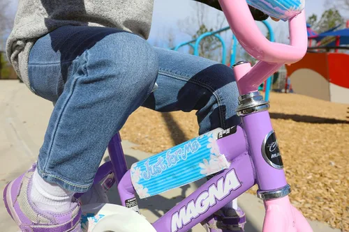 Vista 8 de Bicicleta Magna más valorada de 12, 16 y 20 pulgadas para niños a partir de 3 años.