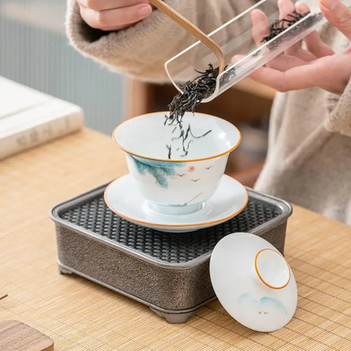 Vista 4 de Emoyi Juego de tazas de té River Pattern Porcelana Gaiwan Kungfu Tazón de té con tapa y platillo 4.1 fl oz