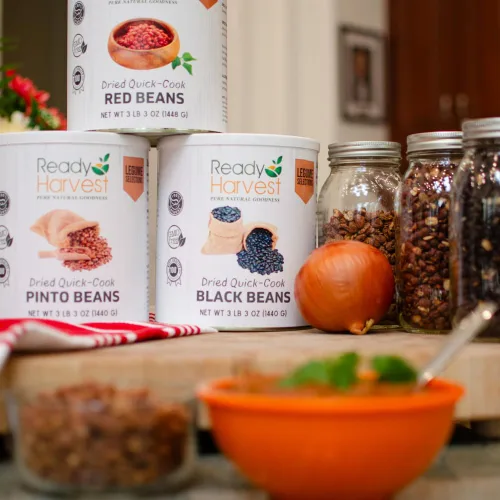 Vista 8 de Ready Harvest Alimentos de emergencia – Frijoles pintos de cocción rápida Frijoles precocidos, solo tienes que añadir agua caliente Lata #10