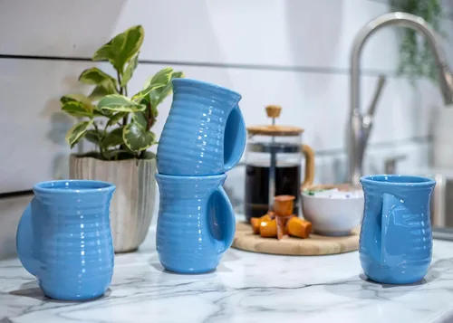 Vista 6 de Elanze Designs Juego de 4 tazas de cerámica acanaladas de 14 onzas, color azul hielo Azul (Ice Blue)