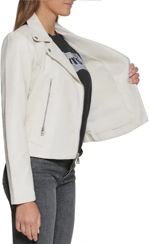 Vista 3 de Levi's Chaqueta Moto 538 de cuero vegano para mujer (talla regular y grande)