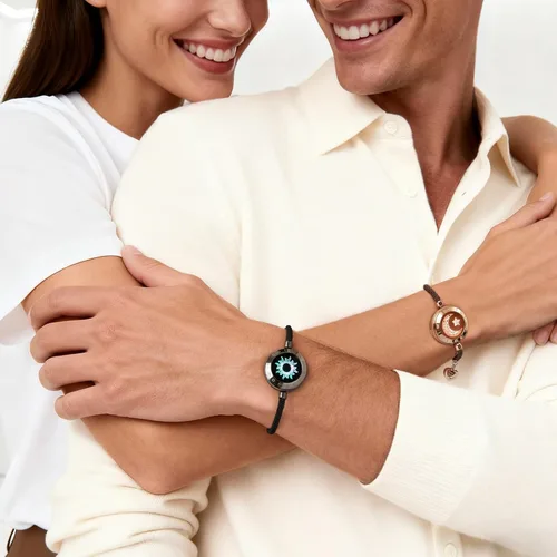Vista 5 de TOTWOO Sun and Moon Long Distance Touch Bracelets for Couples Negro y oro rosa