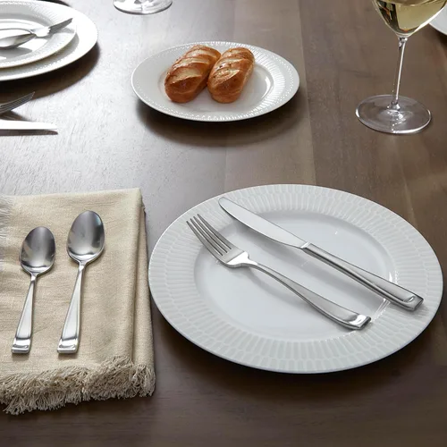 Vista 9 de Oneida Moda Champagne Satin 20-Piece Silverware Set for 4, Flatware