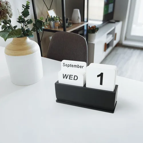 Vista 2 de Calendario Perpetuo de Bloques de Madera para Escritorio, Calendario Diario de Escritorio de Pie y Voltear con Gran Pantalla, Accesorios