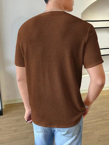 Vista 2 de WDIRARA Camiseta de punto gofre de manga corta con cuello redondo para hombre