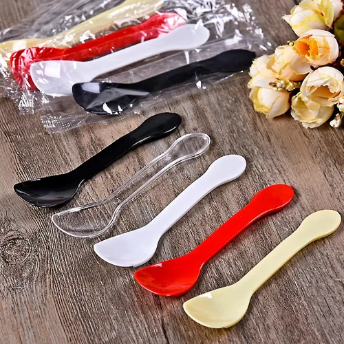 Vista 6 de 100 cucharas de helado, cuchara desechable para pastel, cuchara de pudín de yogur de plástico, color negro