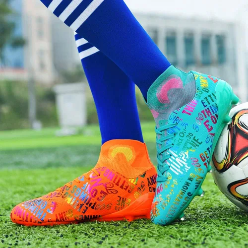 Vista 2 de MAUGELY Zapatos de fútbol para hombre con tacos firmes, ligeros, para correr, exteriores, cómodos, para entrenamiento, forro polar verde