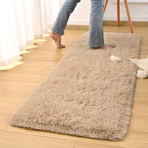 Vista 4 de DweIke Alfombras de pasillo beige esponjosas para dormitorio, 2 x 6 pies, alfombra larga de felpa suave para niñas y niños, antideslizante y lavable