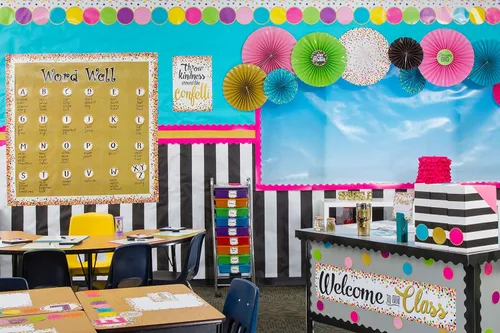 Vista 2 de Teacher Created Resources Nubes mejor que el papel 77367 - Rollo de tablón de anuncios