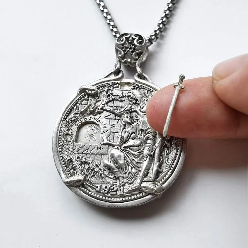 Vista 3 de suiwoyou Mecanismo móvil adornos colgante 1921 Morgan Hobo moneda collar colgante jooact suéter cadena latón calavera colgante