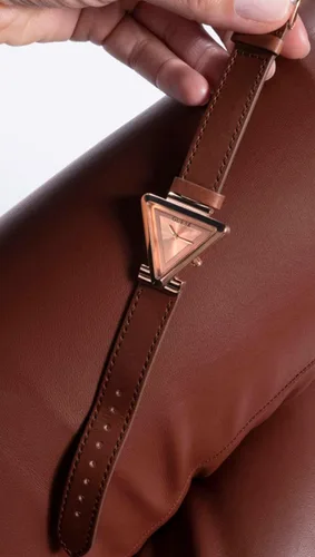 Vista 4 de Guess Reloj para mujer de 1.339 in - Correa de dos tonos esfera de oro rosa caja en tono oro rosa