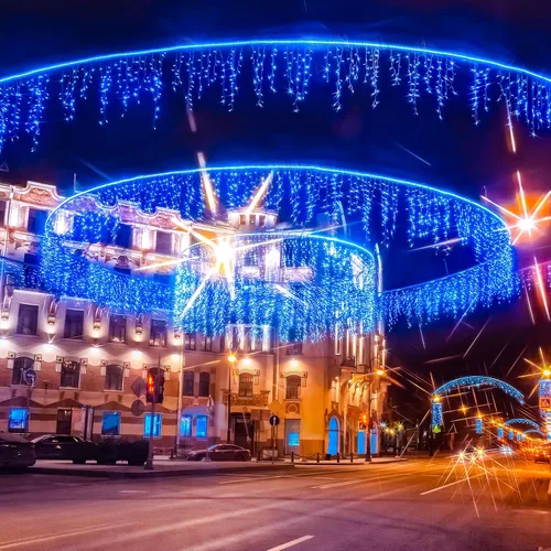 Vista 6 de Aurelema 640 luces LED de Navidad para exteriores, extra largas, 8 modos, impermeables, con 120 gotas, guirnalda de luces colgantes con control
