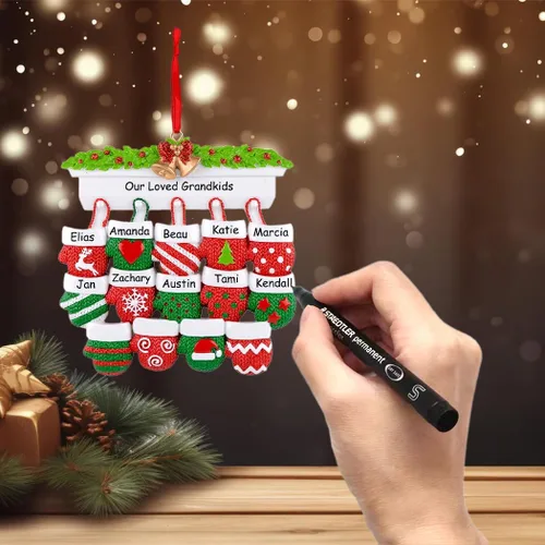 Vista 3 de 2025 Adorno de Navidad Familiar - Adorno Personalizado de Familia de 3 de Jengibre - Adornos de Navidad de Pareja Horneando Galletas - Adornos 2025