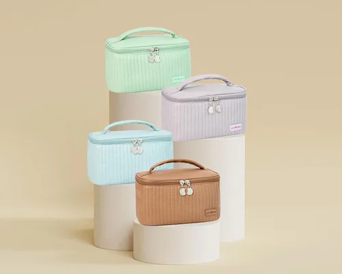 Vista 2 de Bolsa de maquillaje de viaje, estuche de cosméticos con soporte para brochas de maquillaje, organizador portátil de piel sintética para mujer, Café