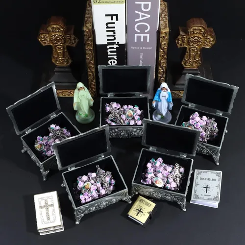 Vista 5 de WHLHMK Rosario católico con caja de joyería de rosas, collar de rosario de arcilla polimérica con caja de joyería de metal vintage, regalos