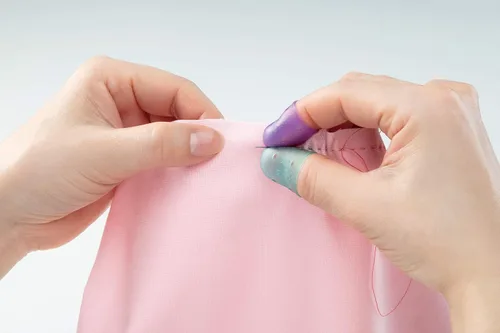 Vista 2 de Clover I Sew for Fun - Juego de dedales flexibles, morado y azul 2