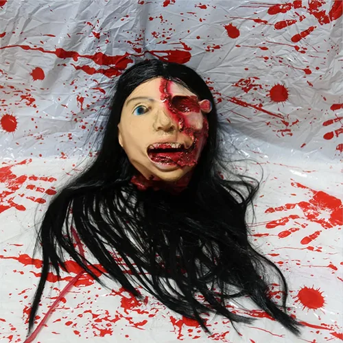Vista 22 de Decoraciones colgantes de cabeza dividida para Halloween, cuerpo sangriento aterrador, cuerpo sangriento, tamaño real, real, accesorios de colgante