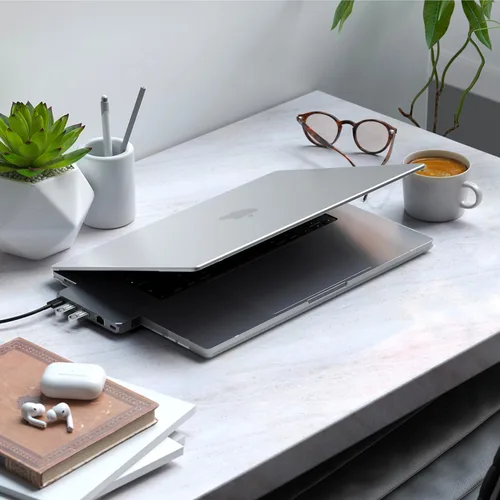 Vista 7 de Satechi Eco - Funda rígida para MacBook Air de 13 pulgadas, compatible con hubs, M3, transparente Ultra delgado, ligero, con acceso completo a