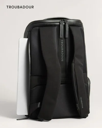 Vista 8 de Mochila Troubadour Pioneer 3.0, Negro, Moderno