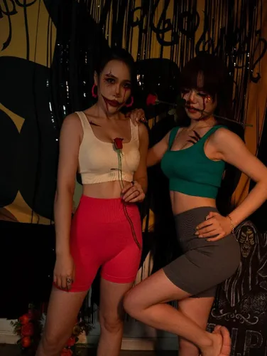 Vista 6 de OQQ - Pantalones cortos de yoga para mujer, acanalados, sin costuras, de cintura alta, leggings atléticos, 3 piezas