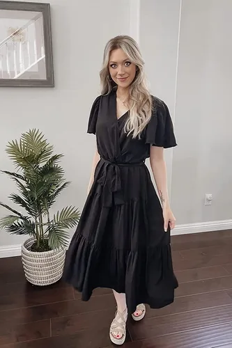 Vista 5 de PRETTYGARDEN Vestidos de verano para mujer 2023, cuello en V, manga corta, bohemio, vestido midi con lazo en la cintura, vestidos de playa