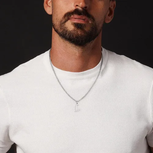 Vista 7 de LUXEJEW Collares con inicial de cadena cubana de oro para hombres, dije de letra, collar con inicial para hombres, niños y mujeres, collares