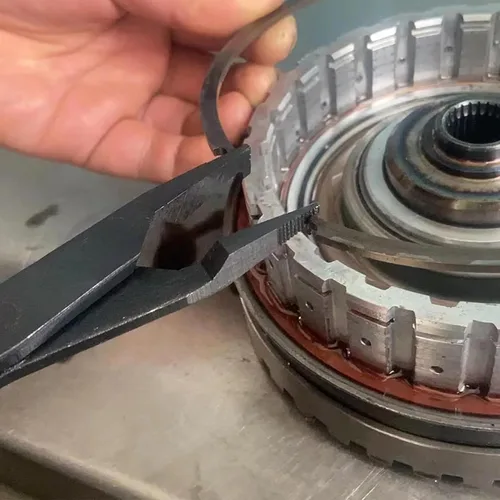 Vista 3 de Alicates de anillo de bloqueo de punta de ángulo de 9 pulgadas Alicates especiales con acabado negro para quitar la instalación de anillos