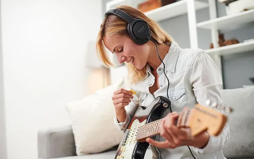 Vista 6 de Roland RH-5 Auriculares para monitor con orejeras, cerradas y de alta calidad para la reproducción de música diaria y reproducción de audio