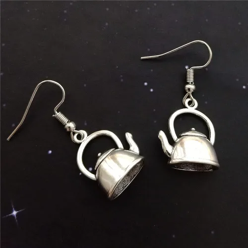 Vista 3 de Pendientes para tetera, joyería para hervidor, Foodie, amante del café, accesorios para barista, 40x17mm, Zinc, Sin gemas.