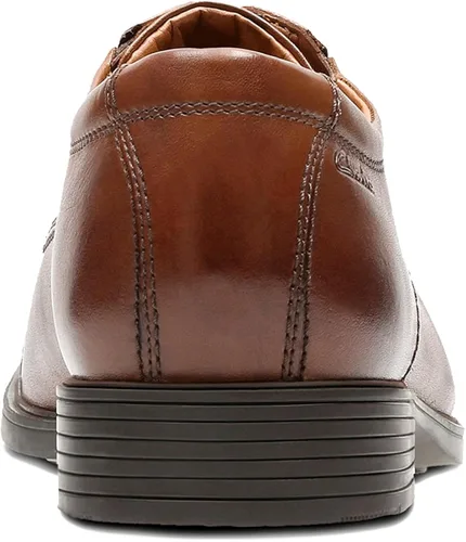 Vista 3 de Clarks - Zapato Tilden Cap Oxford para hombre, Marrón, 9