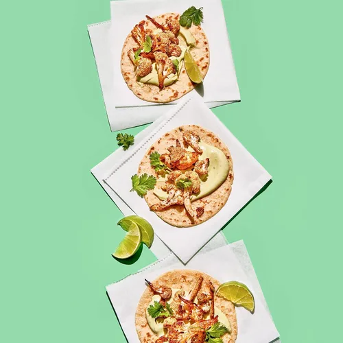Vista 3 de Eureka Tortilla All Flavors - Paquete variado Tortillas de harina artesanales Mini granos enteros de 6 pulgadas Veganas, sin OMG, bajas