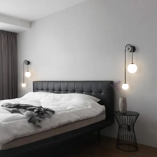 Vista 9 de Lámpara de Pared Moderna con Globo de Vidrio de 2 Luces, Aplique de Pared de Latón Doblemente Cepillado, Iluminación de Mediados de Siglo, Lámpara