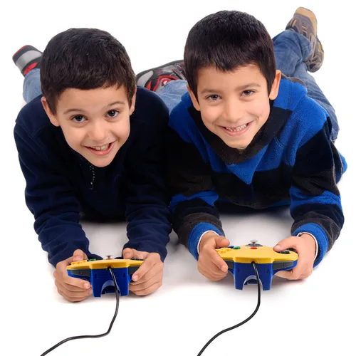 Vista 7 de Classic N64 Controller, miadore Rerto N64 Gaming Remote Gamepad Joystick for N64 Console Video Game System ( Yellow and Blue)