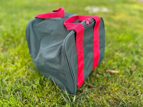 Vista 3 de BuyBocceBalls Listing - Premium Heavy Duty Nylon Bocce Bag - Verde con asas rojas