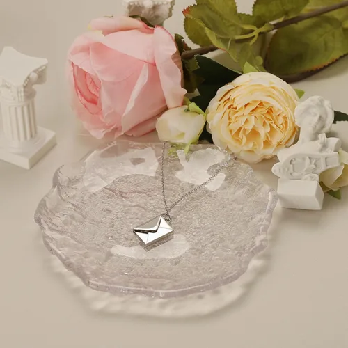Vista 3 de YINYIFANS Collar con medallón de sobre personalizado, collares personalizados para mujeres que contienen imágenes, regalo para mamá, esposa, niña