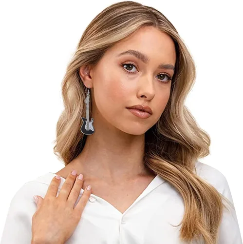 Vista 4 de Aretes de aro pequeños de metal con diseño de guitarra eléctrica, color blanco y negro, para mujeres, niñas, amantes de la música, profesores