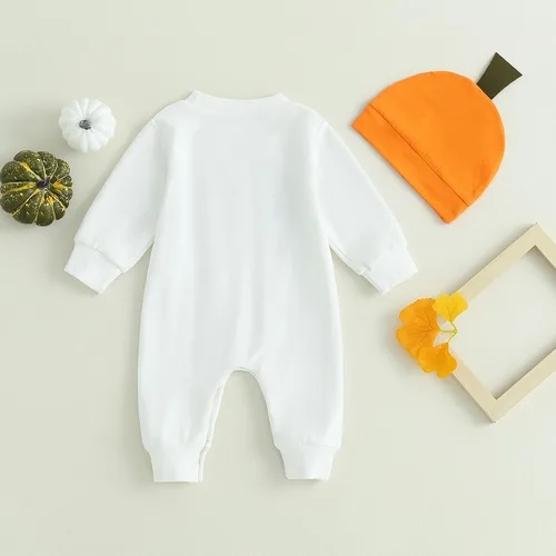 Vista 3 de Ynibbim Mameluco de Halloween para bebé niño con estampado de calabaza a cuadros de manga larga y gorro conjunto para bebé