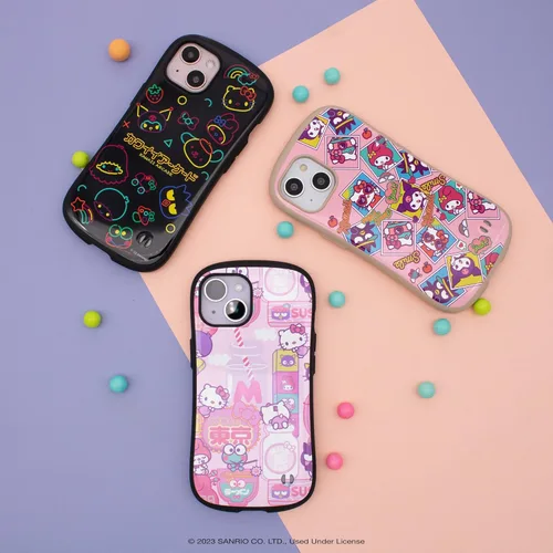 Vista 9 de iFace Funda Hello Kitty para AirPods Pro/Pro 2 + funda para iPhone 14 Plus (Kawaii Arcade)