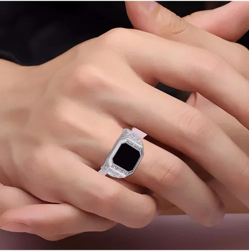 Vista 4 de Rylos Anillos para hombre con diamantes y ónix negro, ojo de tigre, azul, verde o rojo de cuarzo en estilo pepita de diseño, anillos únicos de plata