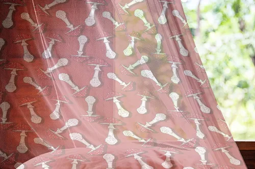 Vista 51 de Ambesonne Cortinas de tul Eiffel con bolsillo para barra, globos retro de corazón de café, remolinos de hito francés, cortina transparente