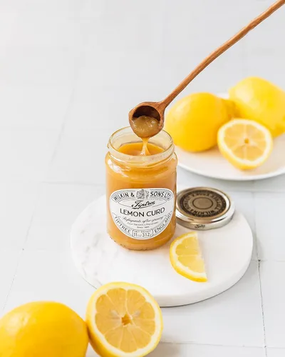 Vista 2 de Tiptree Crema de Limón, tarro de 11 onzas (312g)