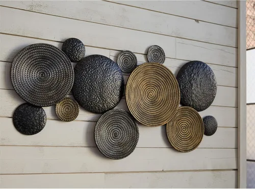 Vista 2 de Signature Design by Ashley Emsley - Decoración de pared de metal ecléctico de 44 x 22 pulgadas, acabados metálicos, estilo contemporáneo, moderno